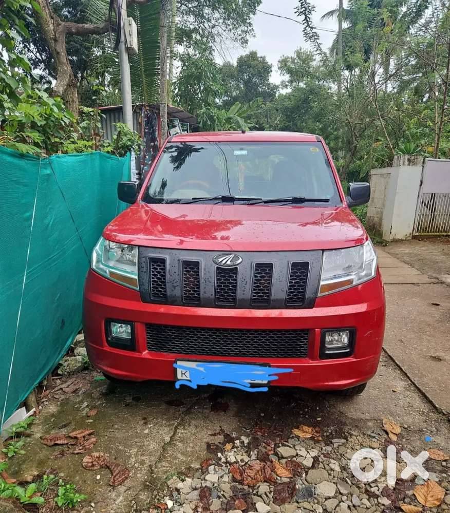 Mahindra Tuv 300 2018