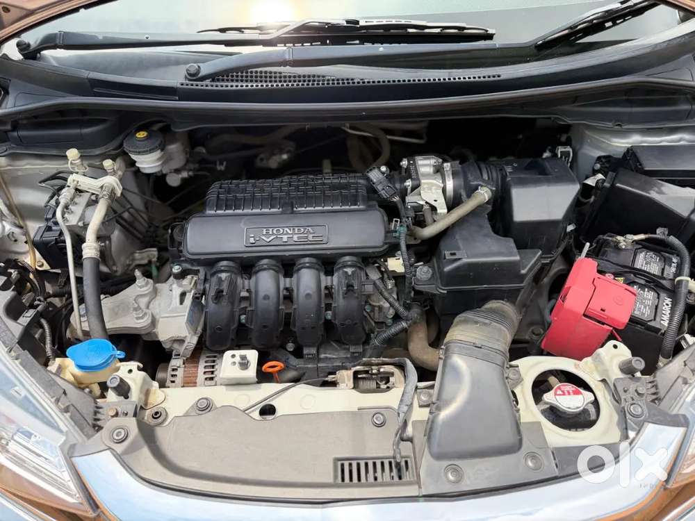 Honda Jazz 2023 Petrol 46400 Km Driven