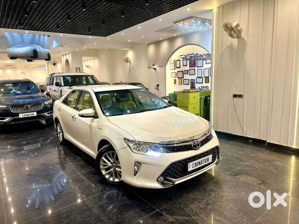 Toyota Camry Hybrid 2.5, 2016, Cng & Hybrids