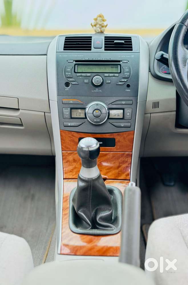 Toyota Corolla Altis, 2010, Petrol