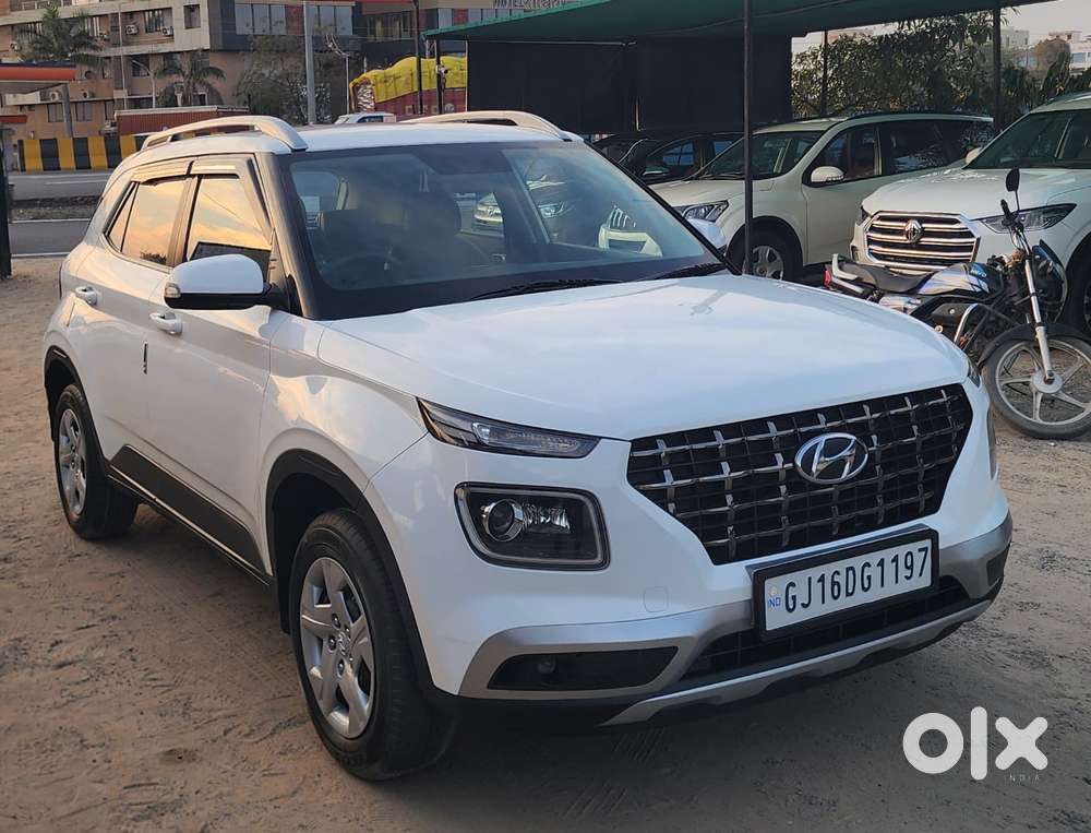 Hyundai New Venue, 2022, Cng & Hybrids