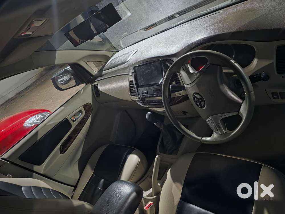 Toyota Innova 2.5 V 7 Str, 2012, Diesel