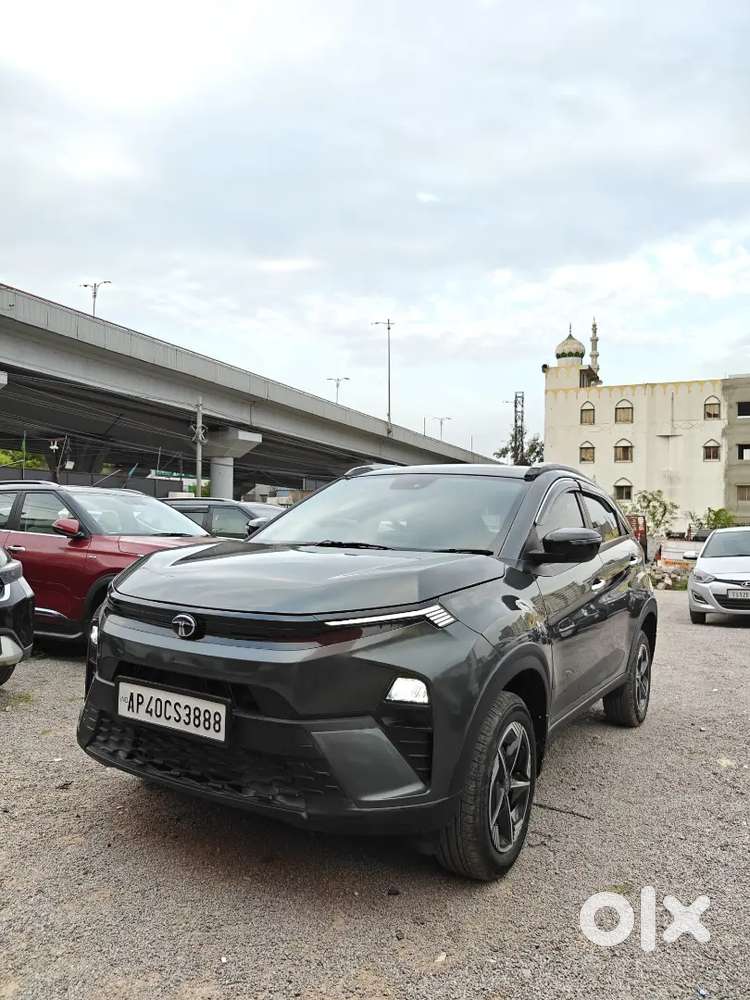 Tata Nexon 2024 Petrol Well Maintained