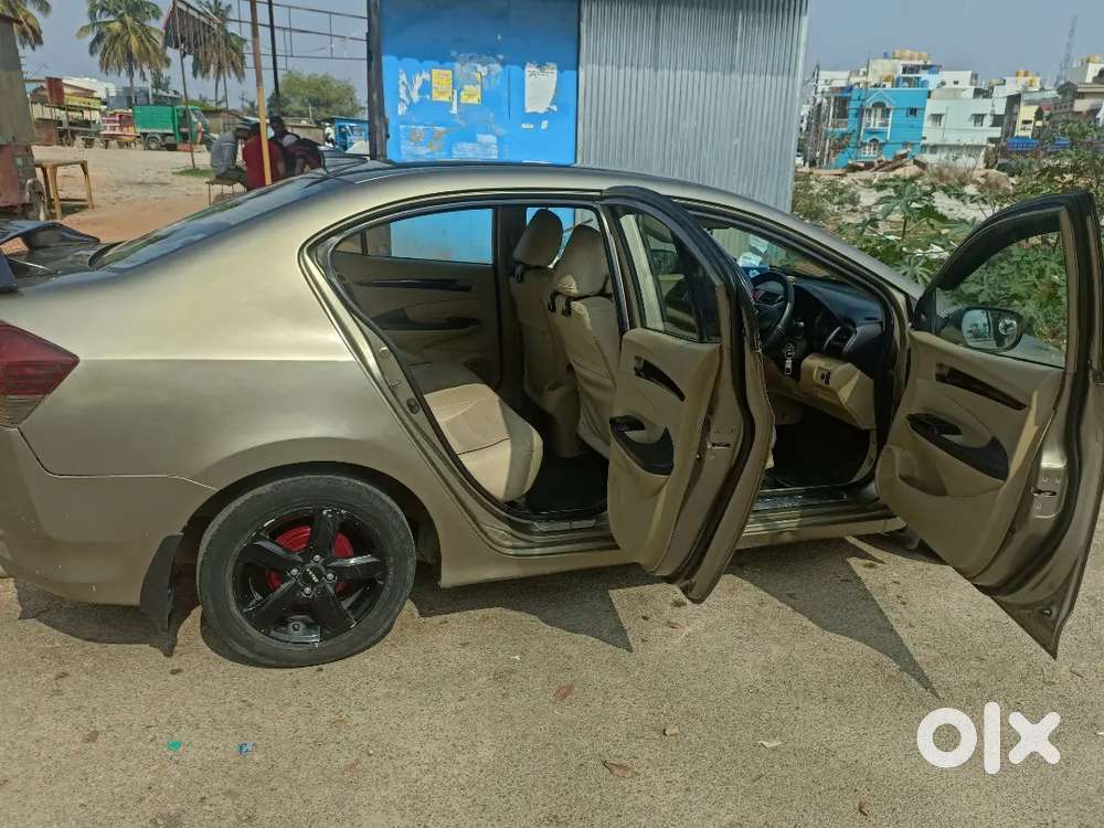Honda City 2010 Petrol Well Maintained