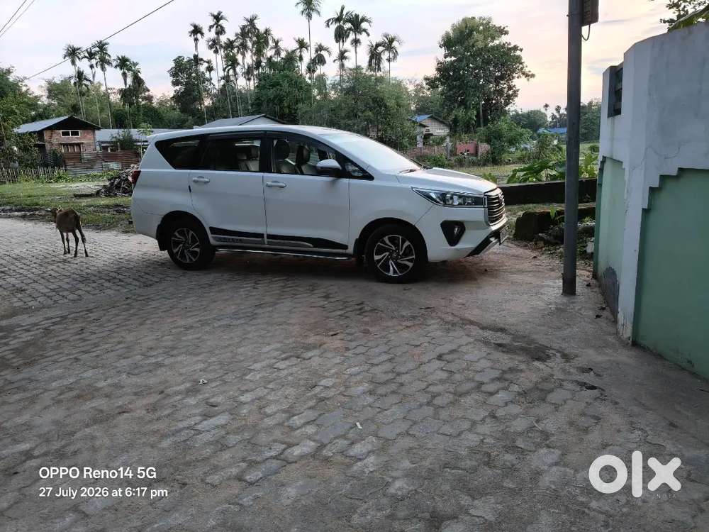 Toyota Innova Crysta 2022 Variant