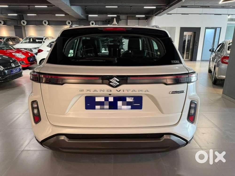 Maruti Suzuki Grand Vitara 1.5 Alpha Plus Intelligent Hybrid Ecvt, 2..
