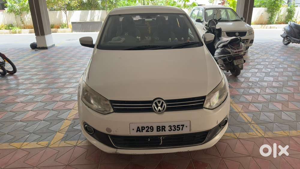 Volkswagen Vento Diesel 2012 1.6 Tdi Highline Top End