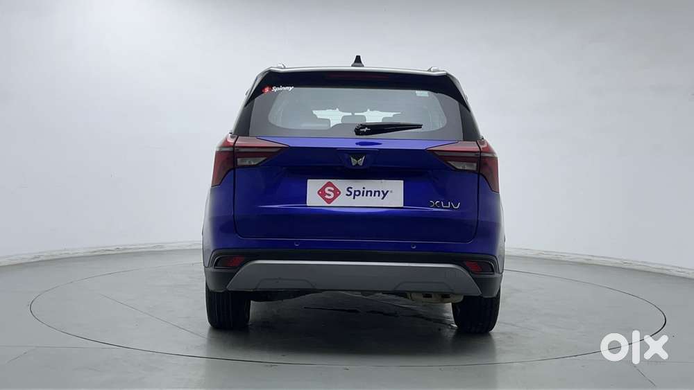 Mahindra Xuv700 2.0 Ax 5 Petrol Mt 7 Str, 2021, Petrol