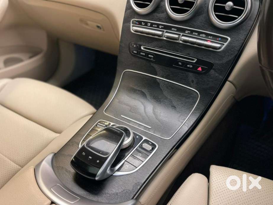 Mercedes-benz Glc Class Progressive 300, 2019, Petrol