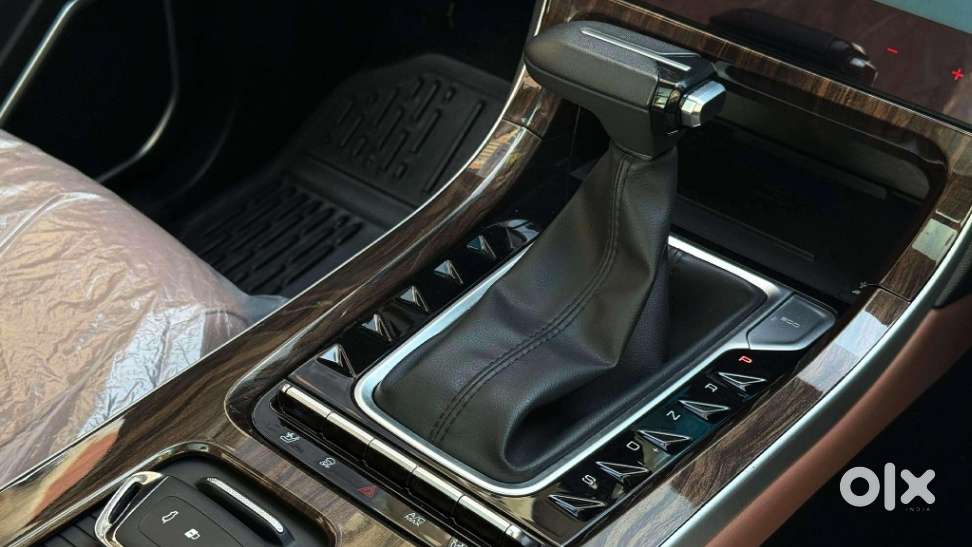 Mg Hector Plus Smart 1.5 Turbo Petrol 7 Str, 2024, Petrol