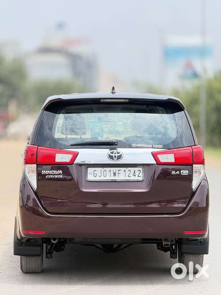 Toyota Innova Crysta 2.4 G Mt 7 Str, 2022, Diesel