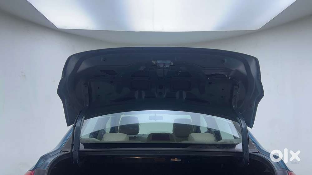 Maruti Suzuki Swift Dzire 1.3 Vxi, 2012, Petrol