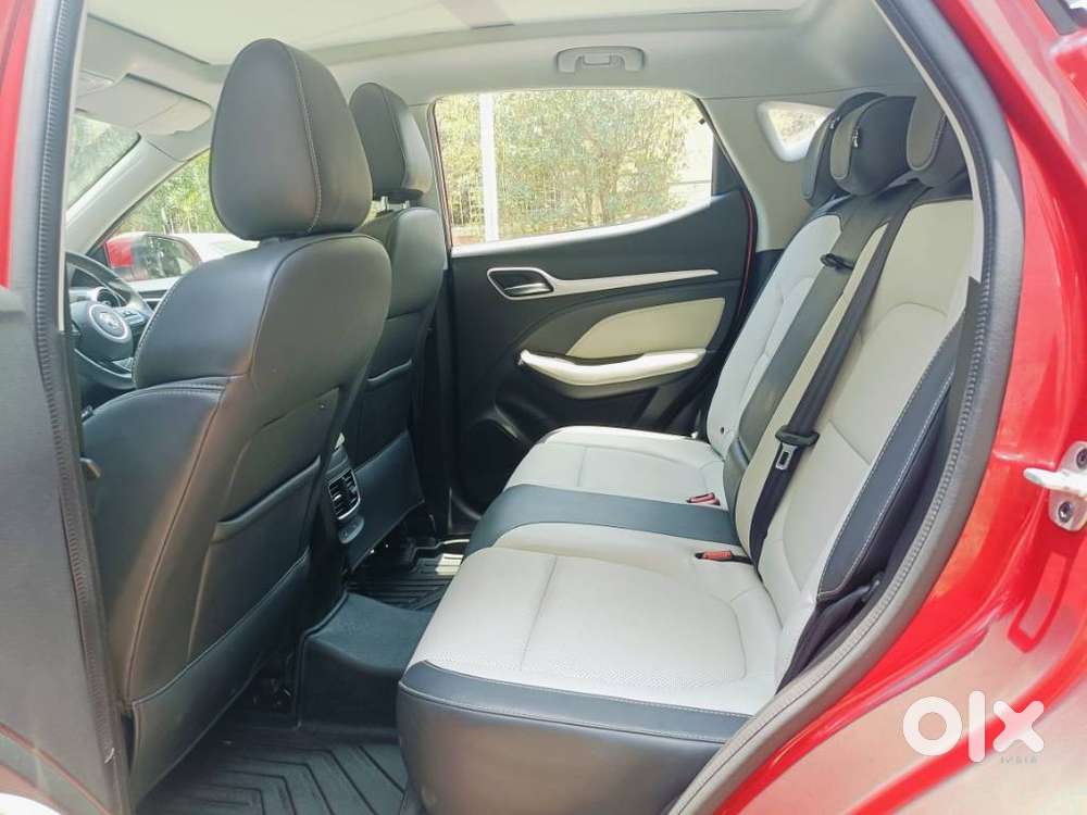 Mg Astor 1.5 Savvy Cvt S Red, 2023, Petrol