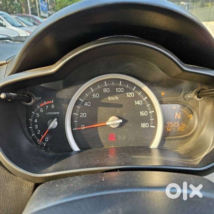Maruti Suzuki Celerio 1.0 Vxi Amt, 2014, Petrol