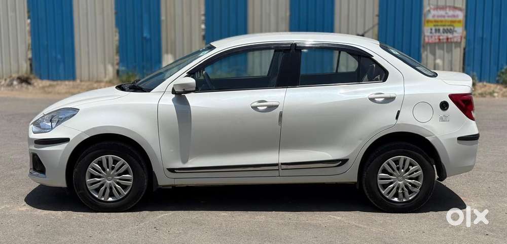 Maruti Suzuki Dzire 1.2 Vxi Cng, 2024, Petrol