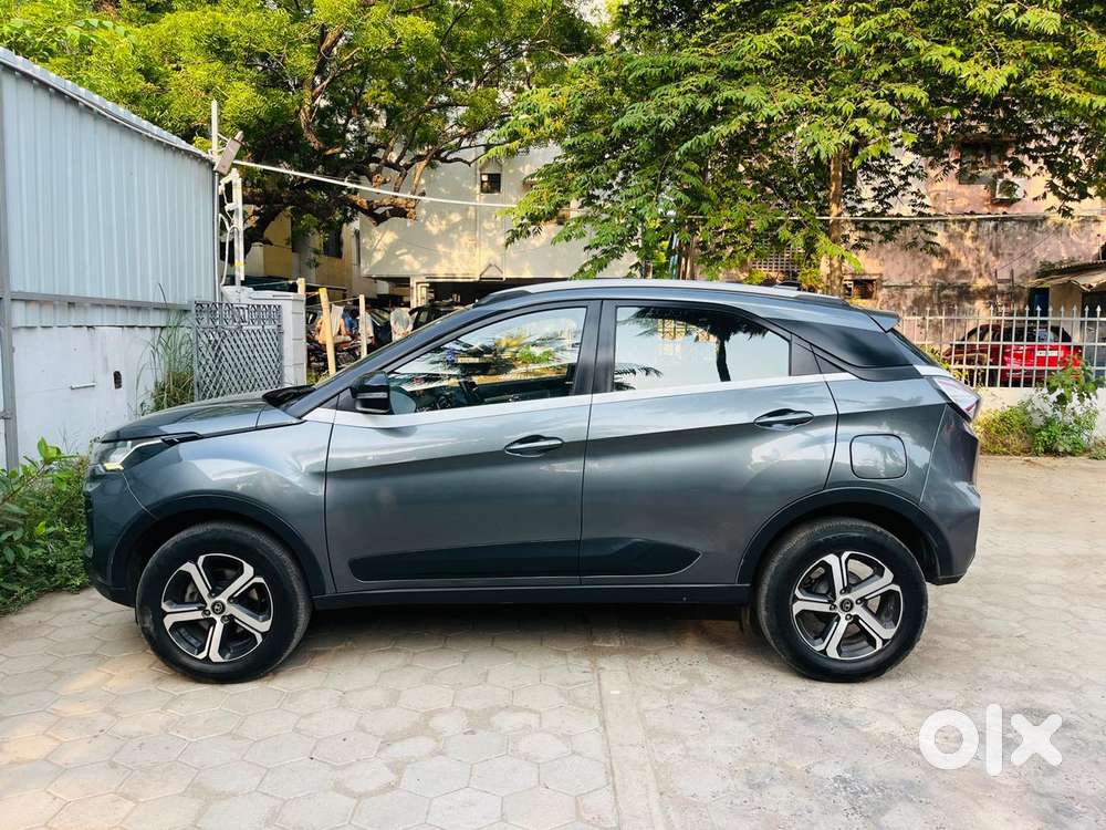 Tata Nexon Xz Plus (hs), 2022, Petrol