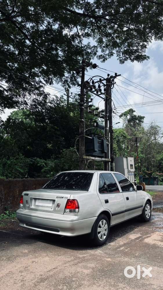 Maruti Suzuki Esteem 2004 Petrol Manual Lxi