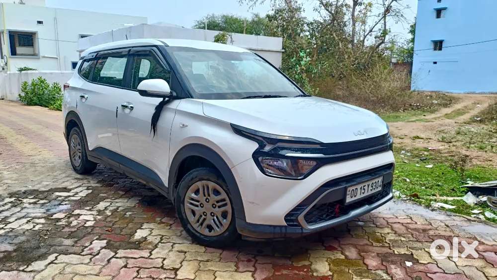 Kia Carens 2024 Petrol 20000 Km Driven