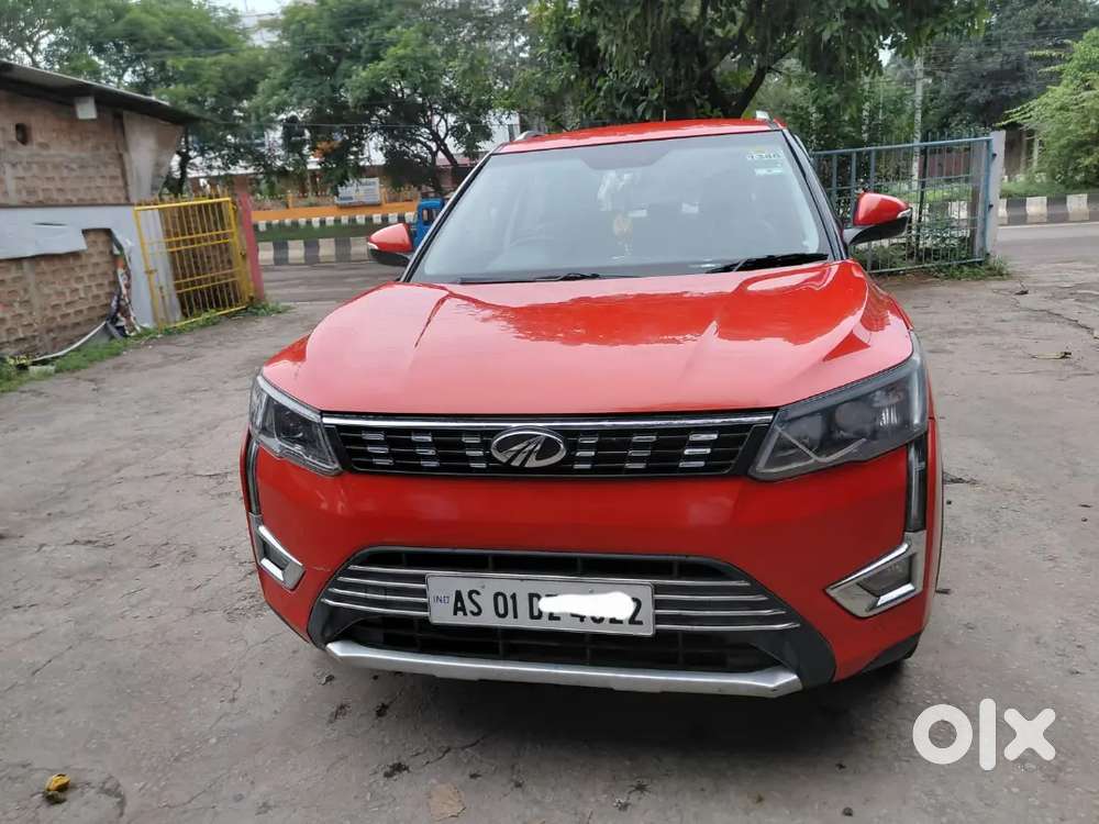 Mahindra Xuv300 2019 Diesel Good Condition W8 Optional