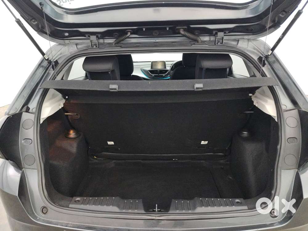 Tata Altroz Xz, 2021, Petrol