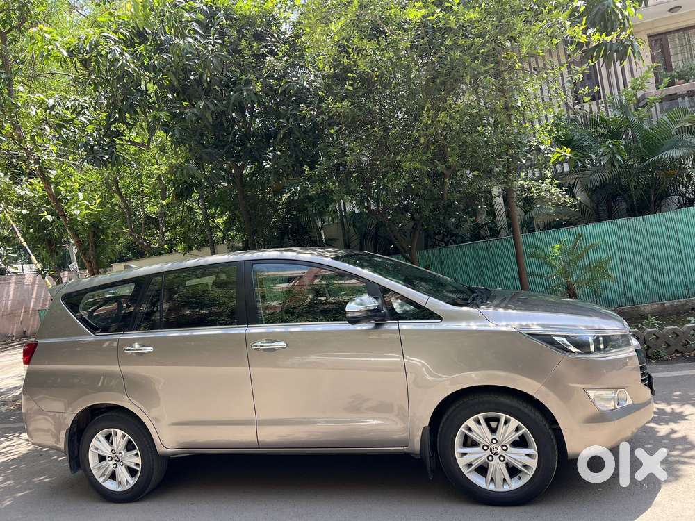Toyota Innova Crysta 2.7 Zx At, 2017, Petrol