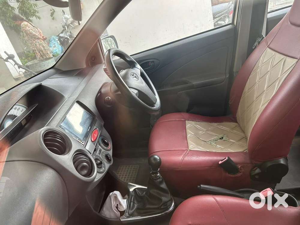 Toyota Etios Liva 2012