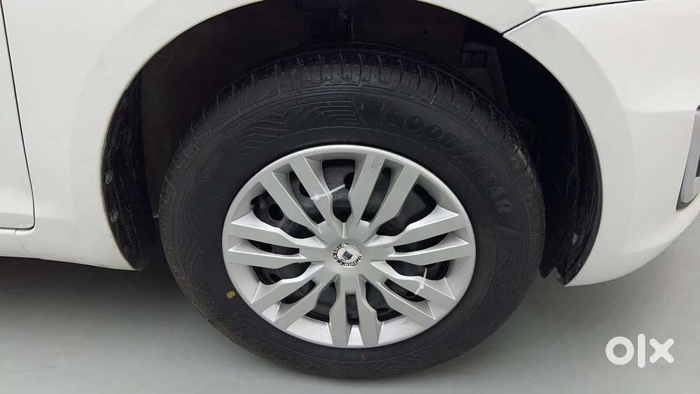 Maruti Suzuki Swift Vvt Vxi, 2016, Petrol