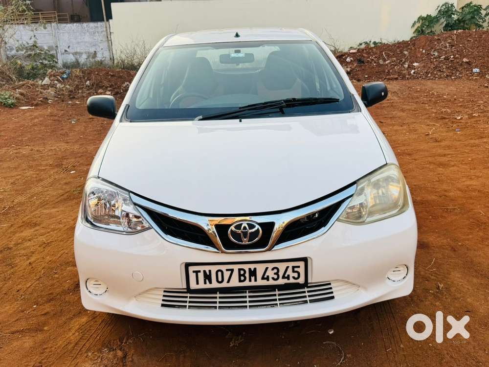 Toyota Etios Liva 2011 Petrol Well Maintained