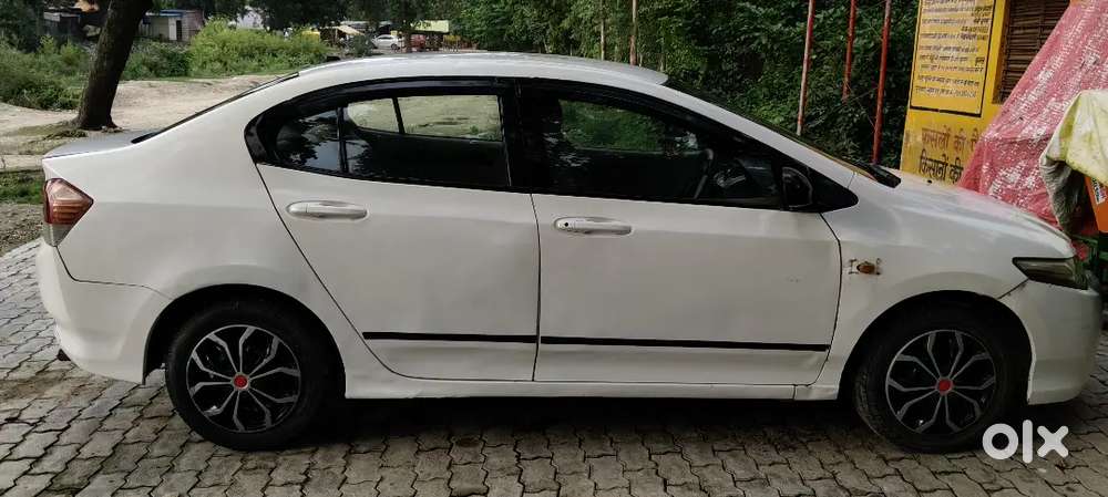 Jamuna Pur Chauraha Honda City Petrol Manual 2009