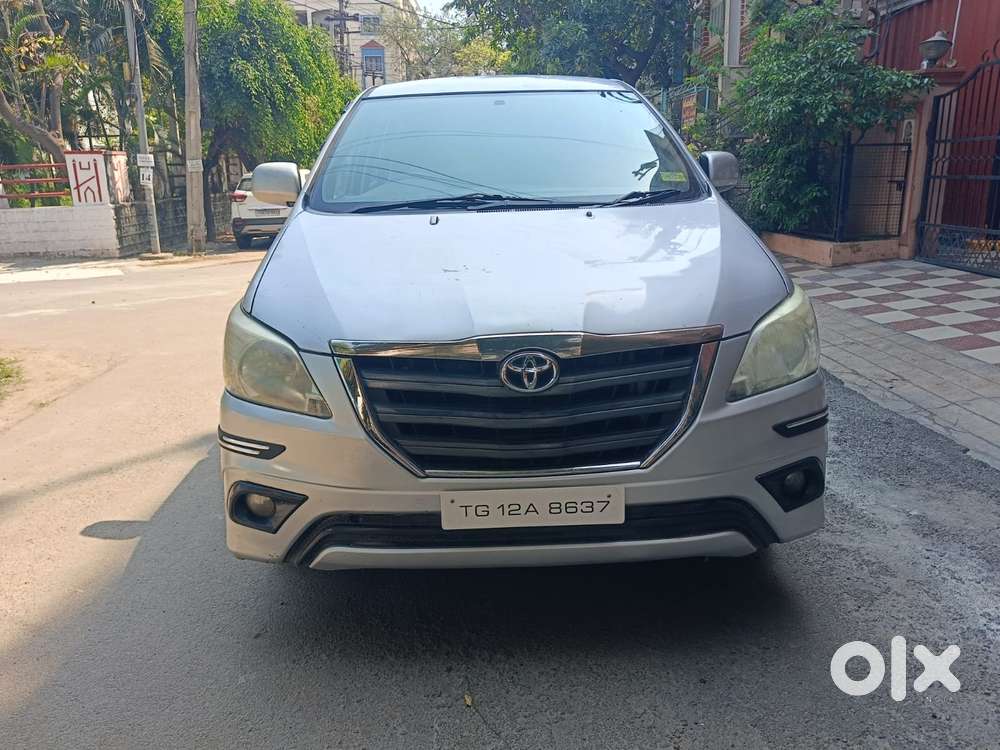 Toyota Innova [2013-2016] 2.5 G4 8 Str, 2014, Diesel