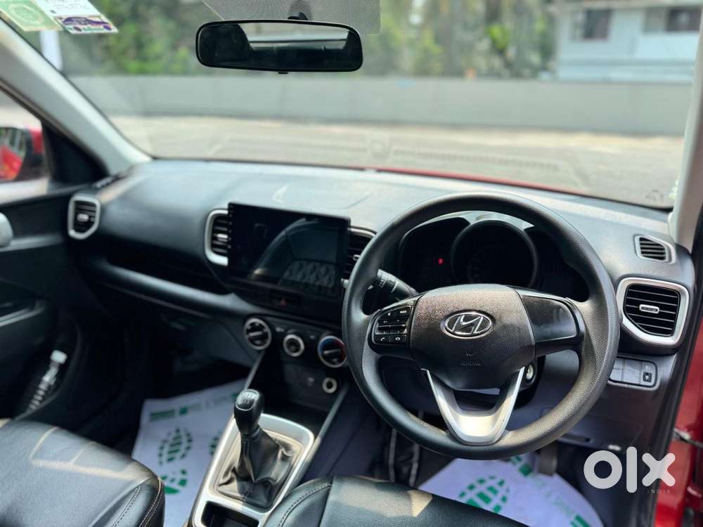 Hyundai Venue 1.2 S (o), 2019, Petrol