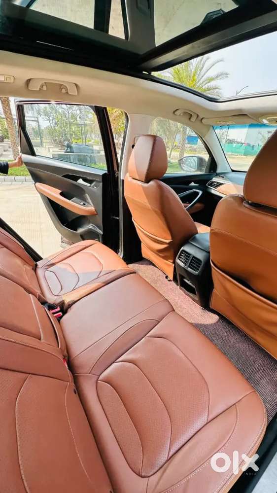 Mg Hector Plus 7 Seater Only 60,000 Driven With Service Record