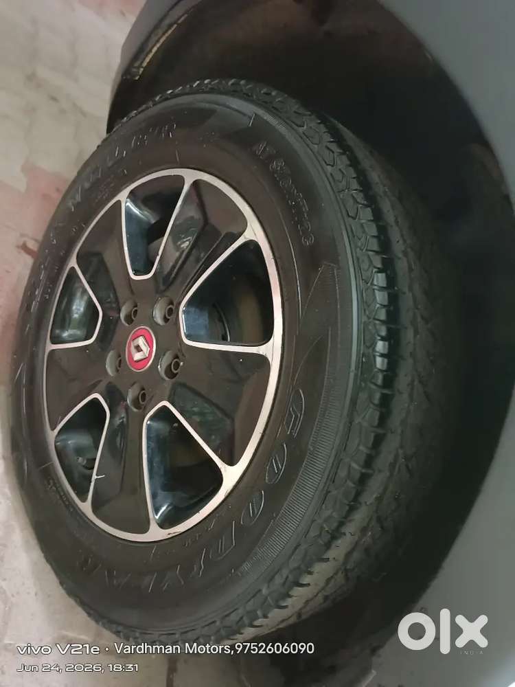 Renault Duster 2018.rxs