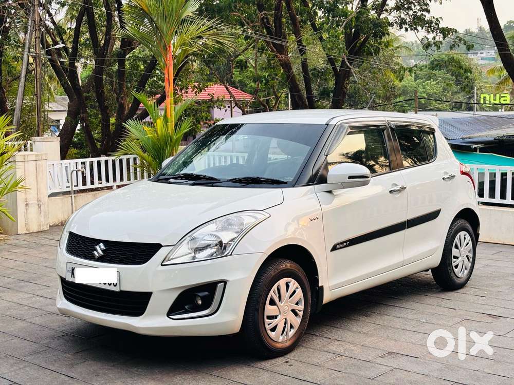 Maruti Suzuki Swift Vxi + Manual, 2017, Petrol