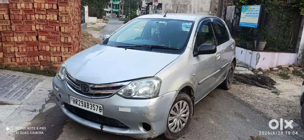 Toyota Etios Liva 2011 Exclusive Petrol