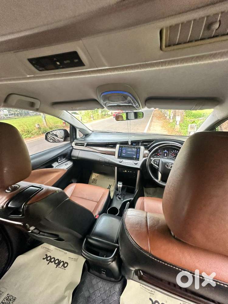 Toyota Innova Crysta 2017 Diesel Well Maintained