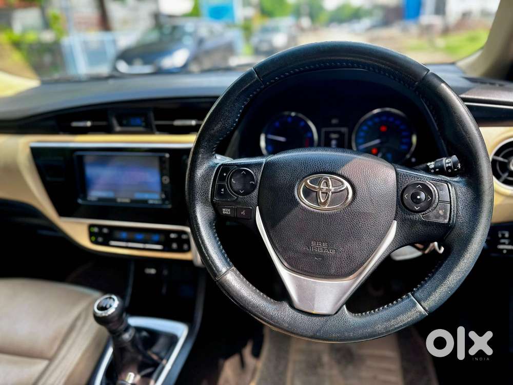 Toyota Corolla Altis