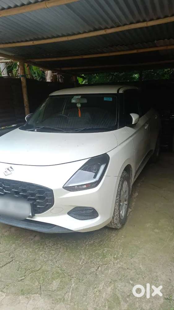 Maruti Suzuki Swift 2024 Zxi(((only 9000km Drive)))automatic Petrol