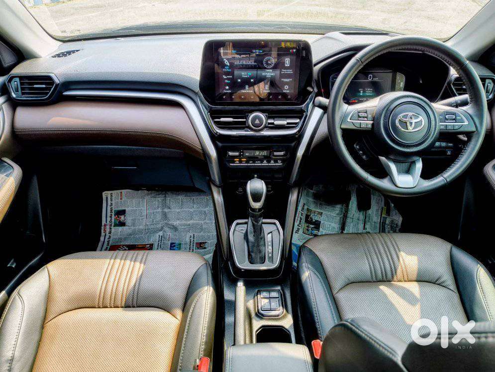 Toyota Urban Cruiser Hyryder 1.5 V Hybrid, 2025, Petrol