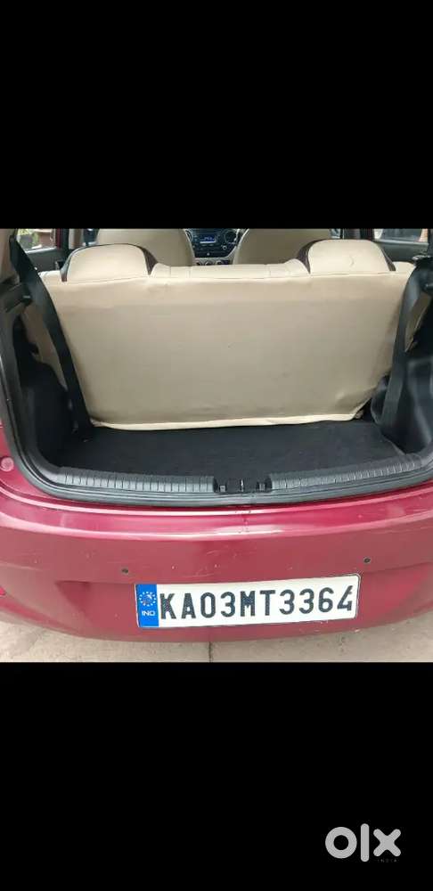 Hyundai Grand I10 Sportz At 2014, Showroom Service History, Mint Condi