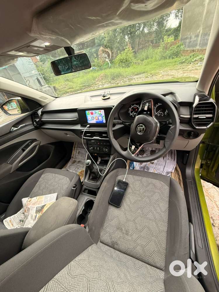 Skoda Kylaq Petrol Signature 2025