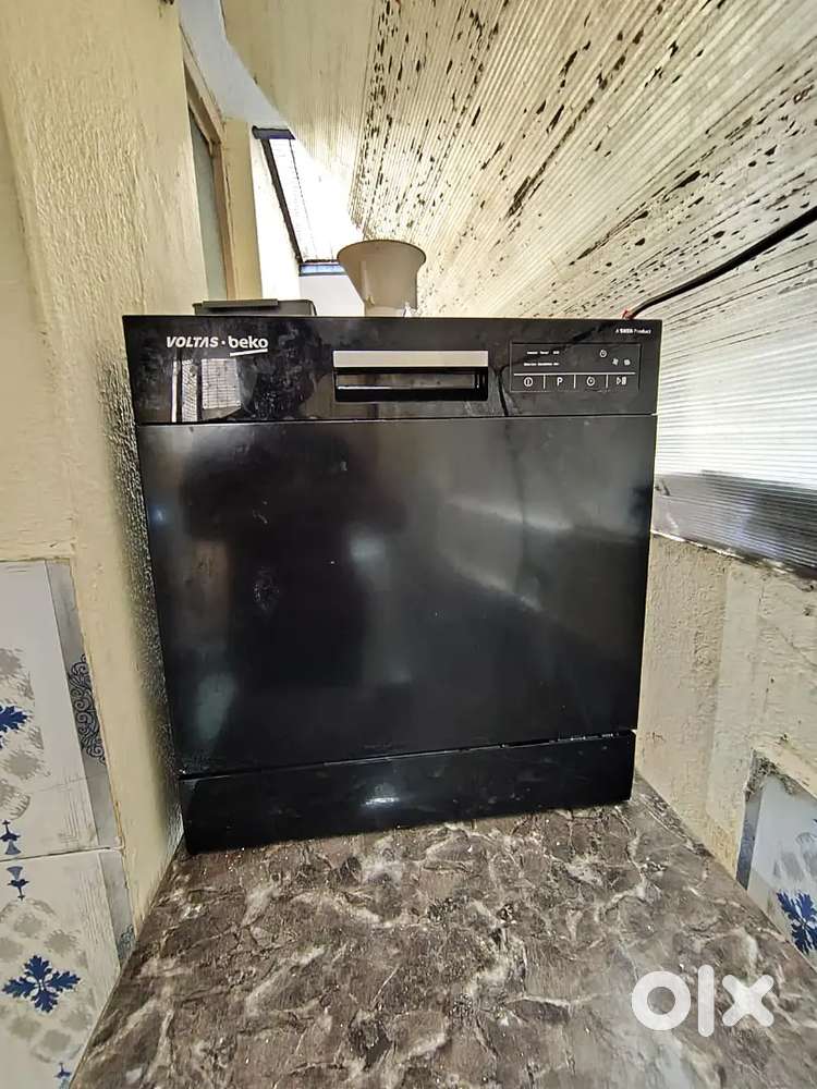 Dishwasher, rice cooker, 2 Burner stove,  and Bread Toaster