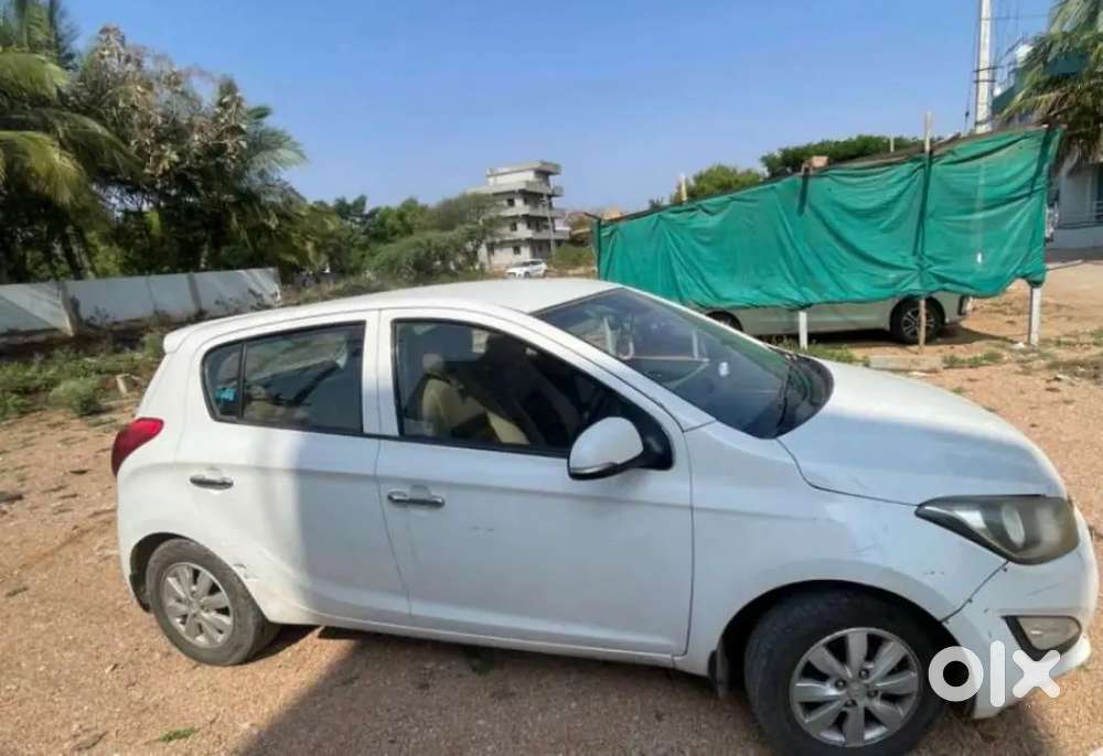 Hyundai I20 2012 Car Diesel,  Top Variant , Push Button, In Good Condi