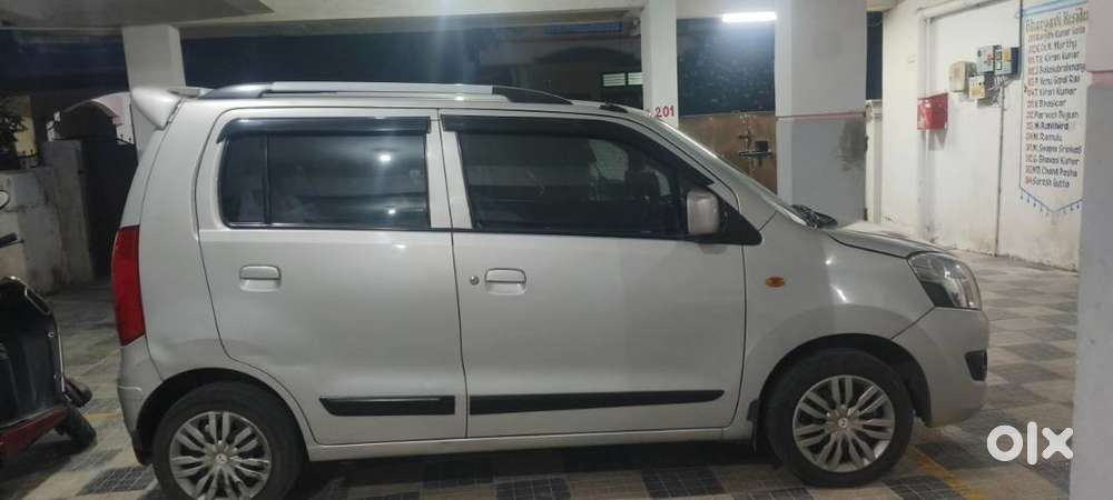 Single Owner High End Car.good Condition.full Insurance