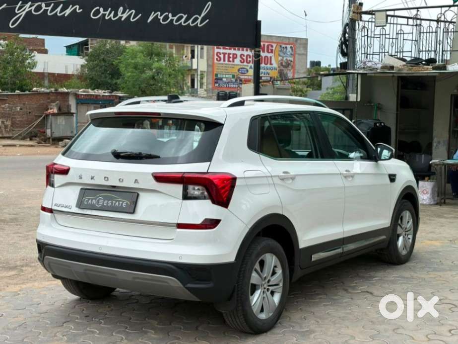 Skoda Kushaq 1.0 Tsi Ambition, 2022, Petrol