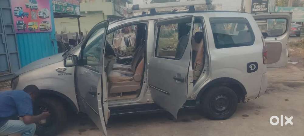 Mahindra Xylo 2017