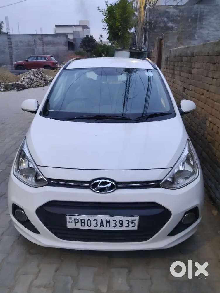 Hyundai Grand I10 2015 Diesel 81000 Km Driven