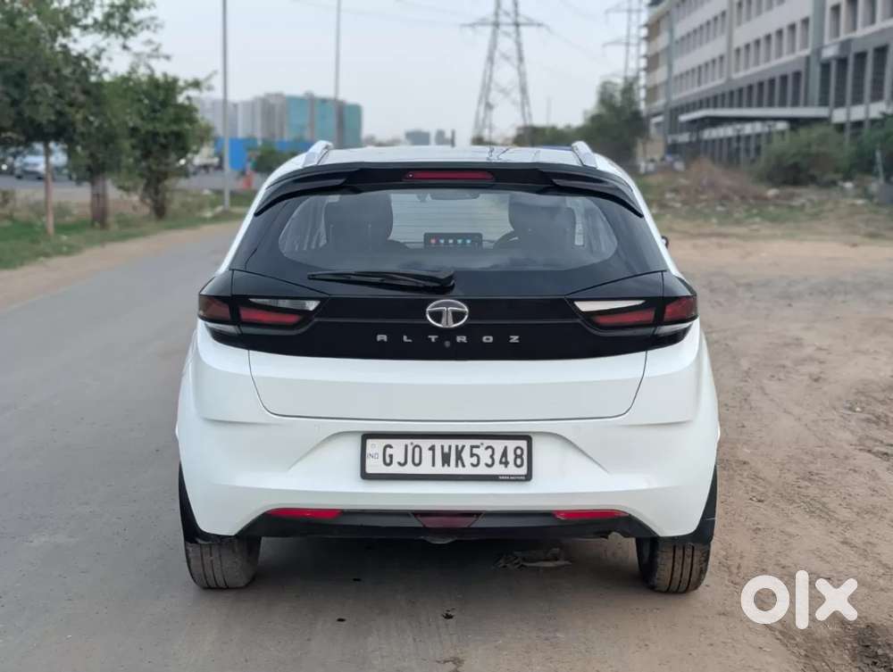 Tata Altroz Xz, 2023, Petrol
