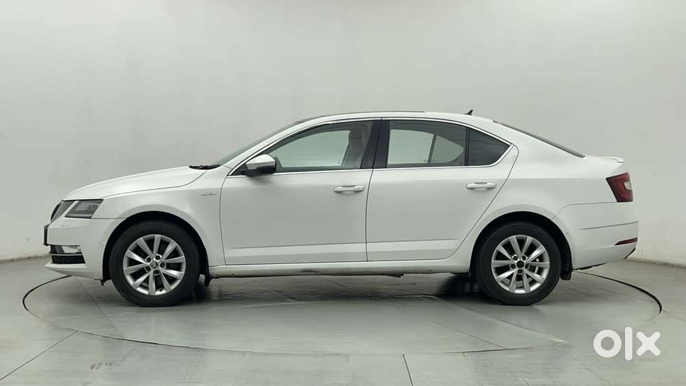 Skoda Octavia 2.0 L K Tsi At, 2018, Petrol