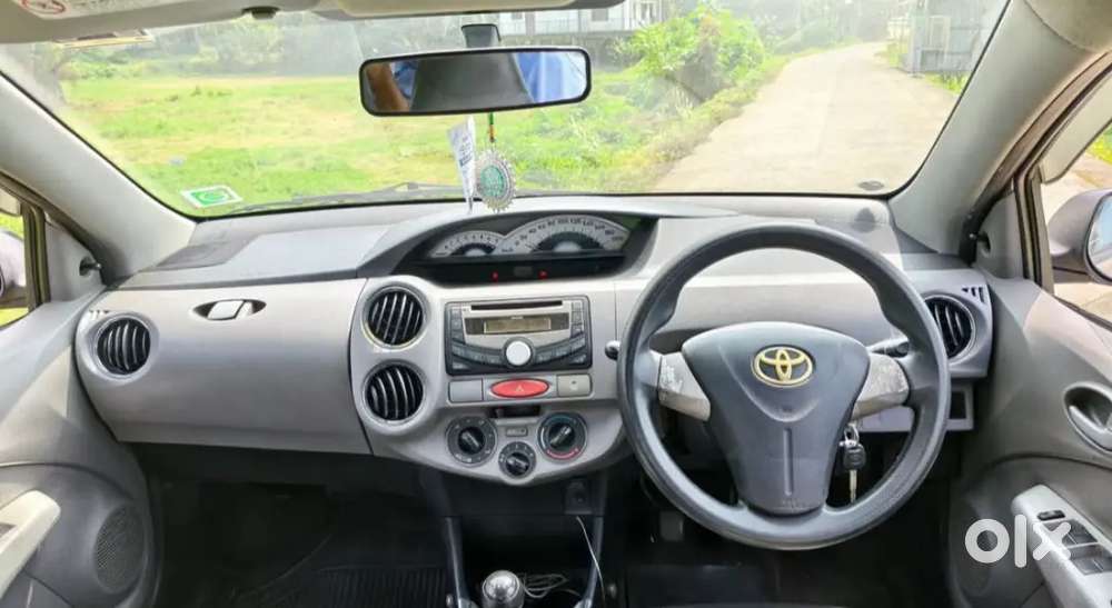 Toyota Etios 2011 Petrol Well Maintained